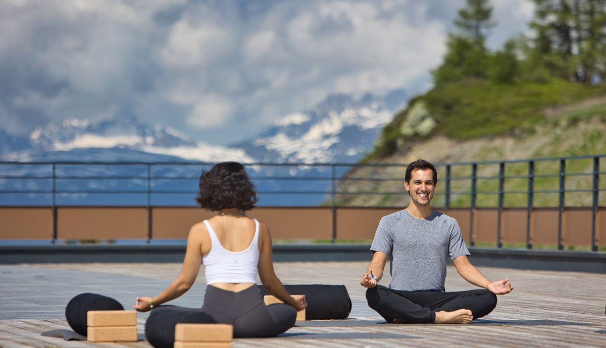 Practica YOGA en vacaciones en cualquier lugar del mundo 