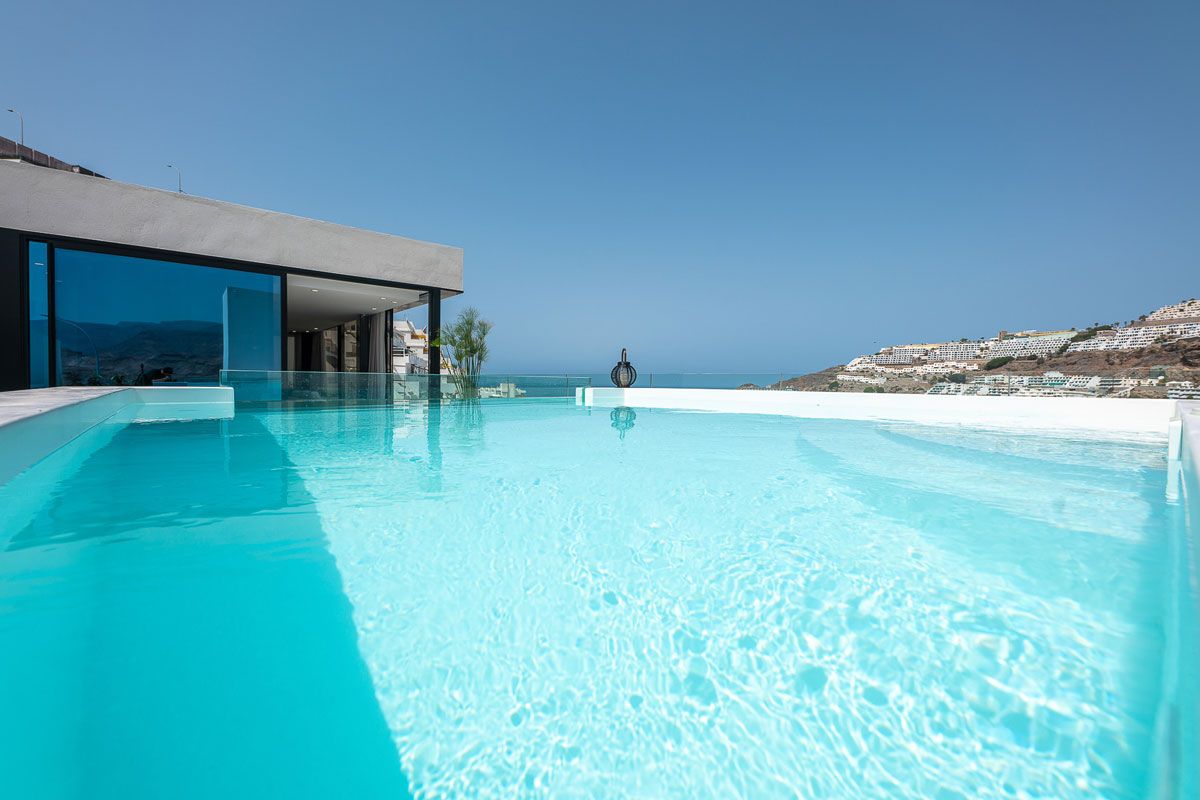 The One Luxury Apartments