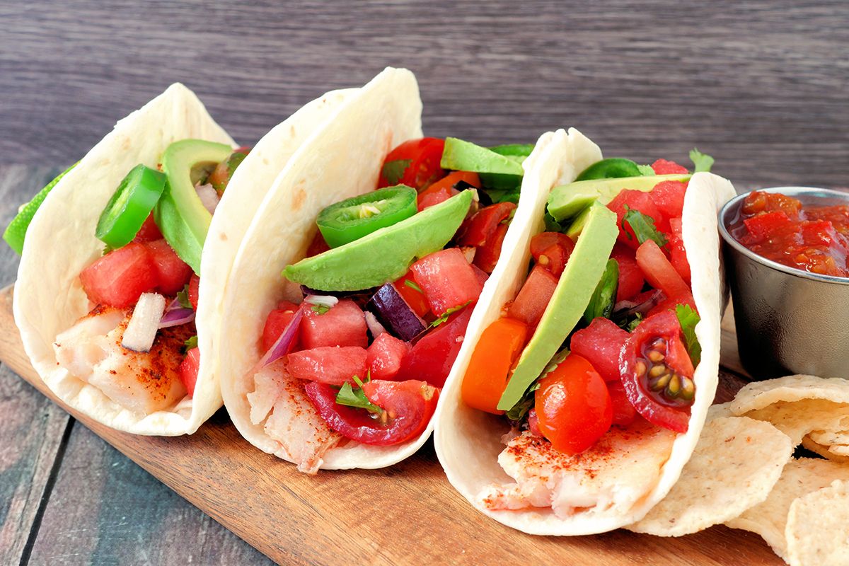 Receta supernutritiva: Tacos Mediterráneos de Tomate