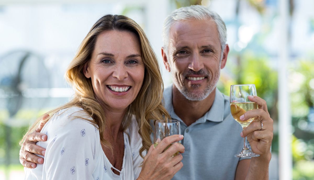 los mayores de 40 años podrían obtener beneficios de un consumo moderado de vino para su salud