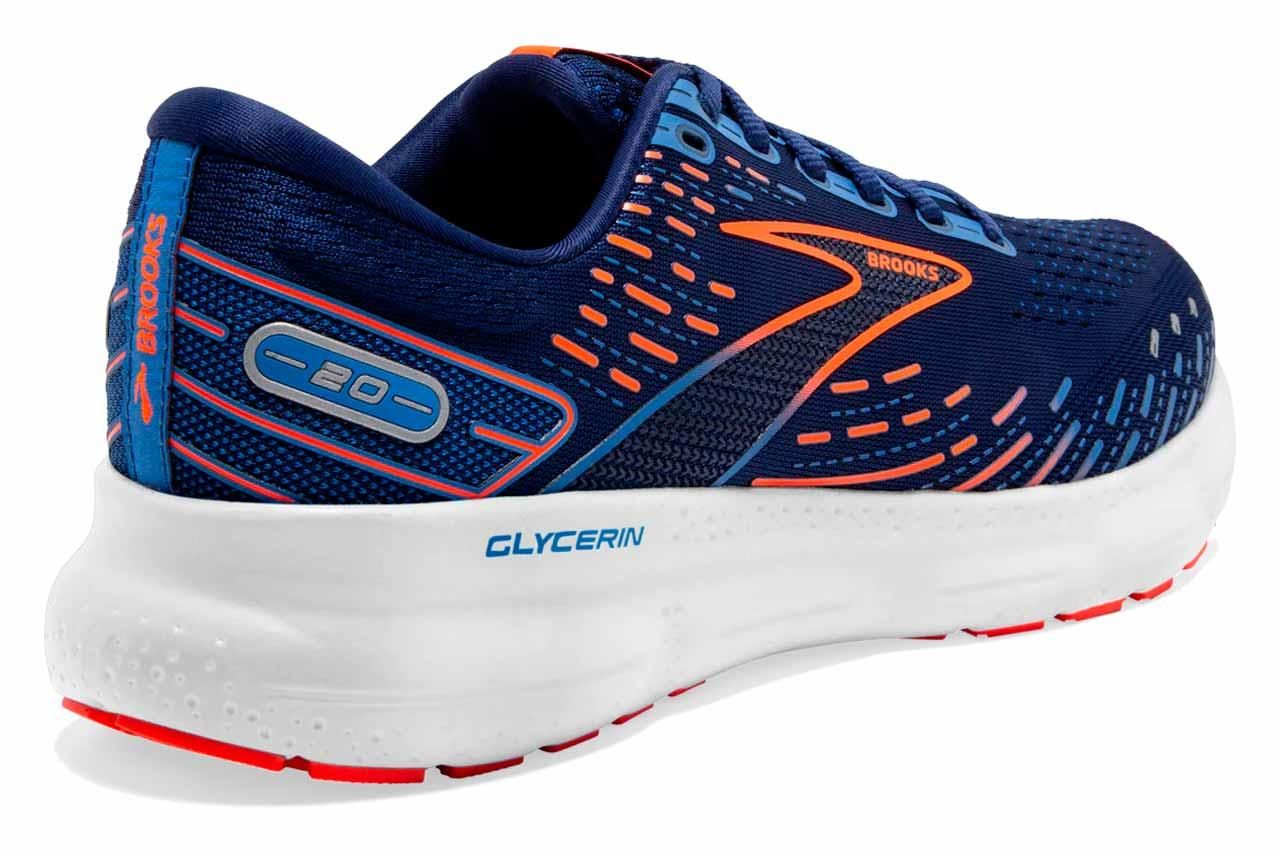 Aun con una suela más alta que la de la edición anterior, las Brooks Glycerin 20 pesan algunos gramos menos.