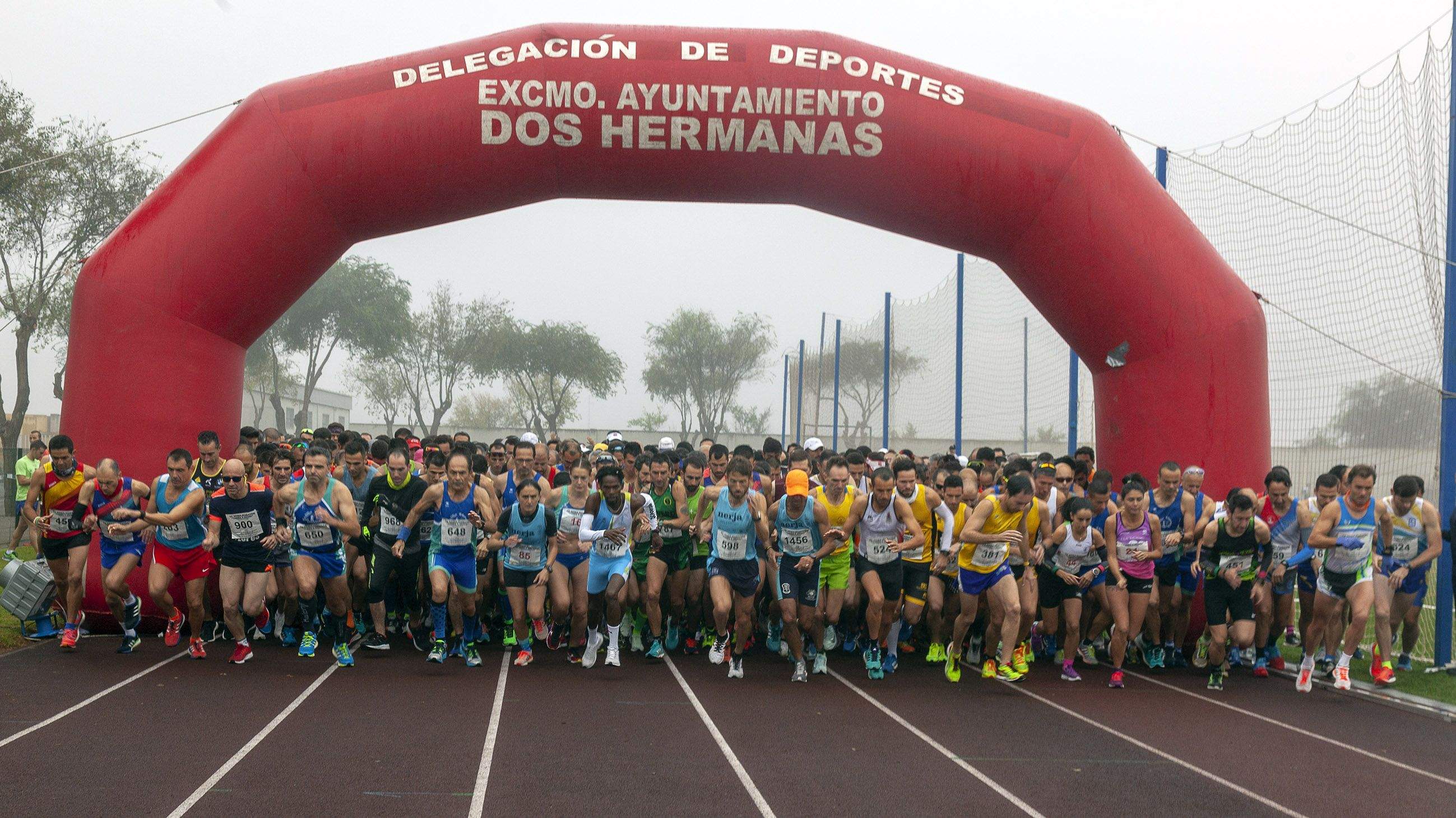 Salida del Medio Maratón en Dos Hermanas