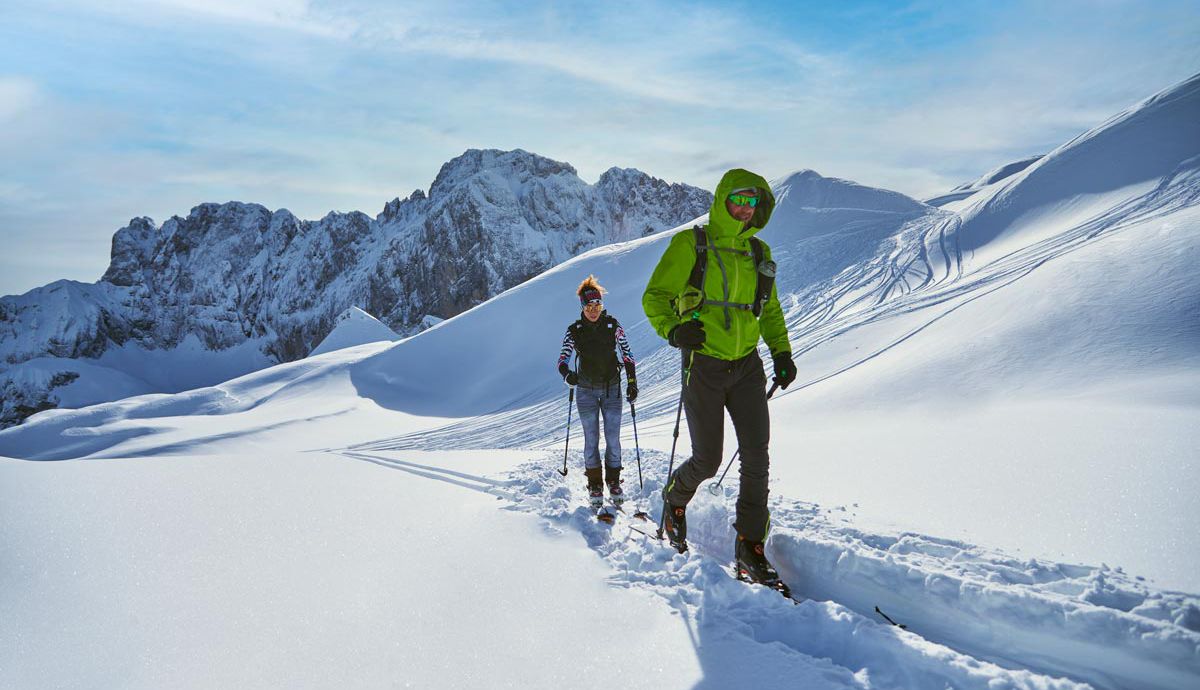 El esquí de travesía es un auténtico lujo en La Lombardía. En Colere, al fondo se aprecia el 'Pizzo della Presolana'. (Foto: credits_inLombardia)