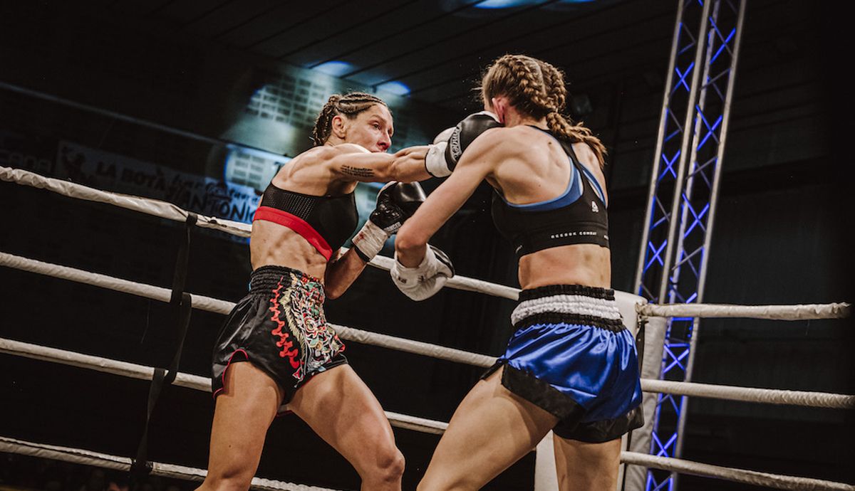 Victoria Boyanova en Campeonato Europeo contra Iwona Nieroda Zdziebko