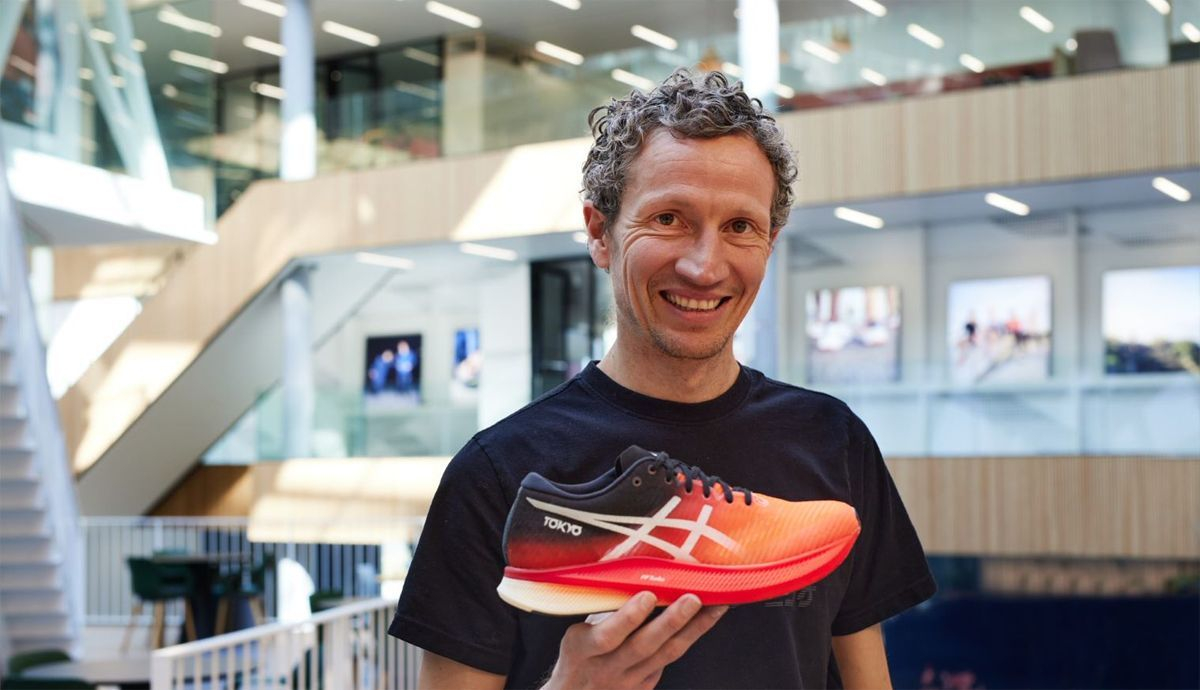 Andrea Moll con las Asics Gel Nimbus Andrea Moll con las Asics Gel Nimbus