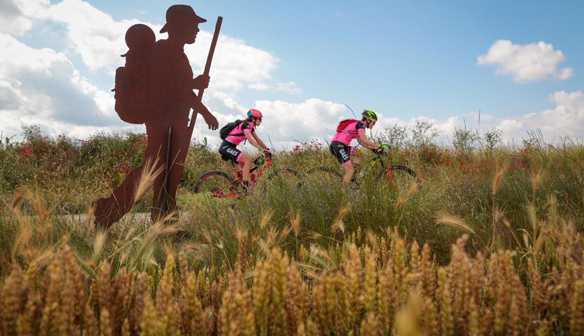 Pilgrim Race, de Madrid a Santiago en bici y buena compañía, a precio especial con BIKE y Sport Life