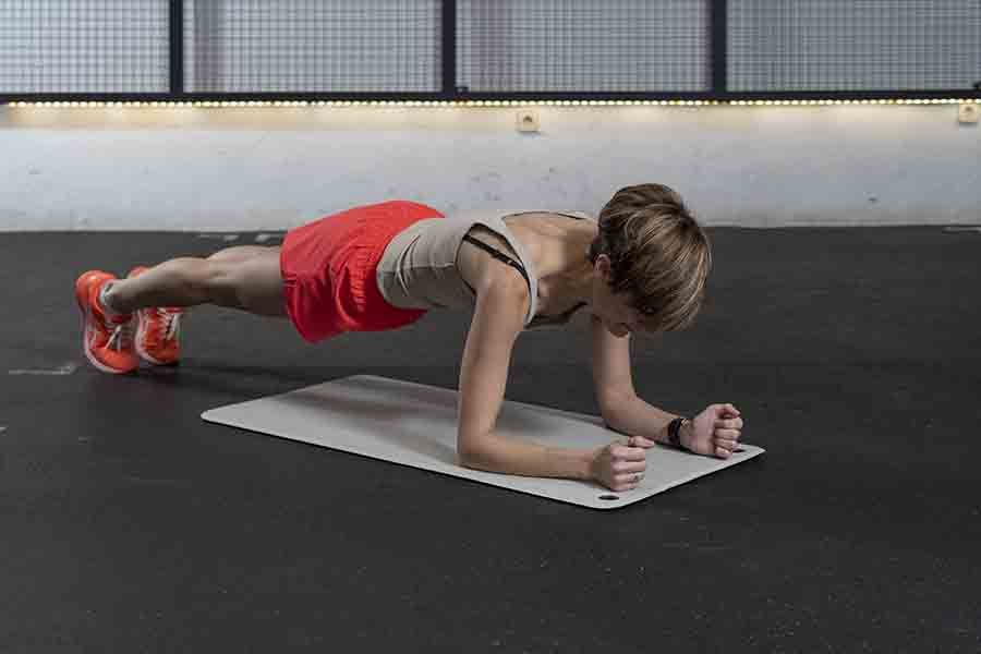 Plancha con apoyo de antebrazos Plancha con apoyo de antebrazos