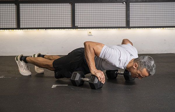 PUSH UPS SOBRE MANCUERNAS PUSH UPS SOBRE MANCUERNAS