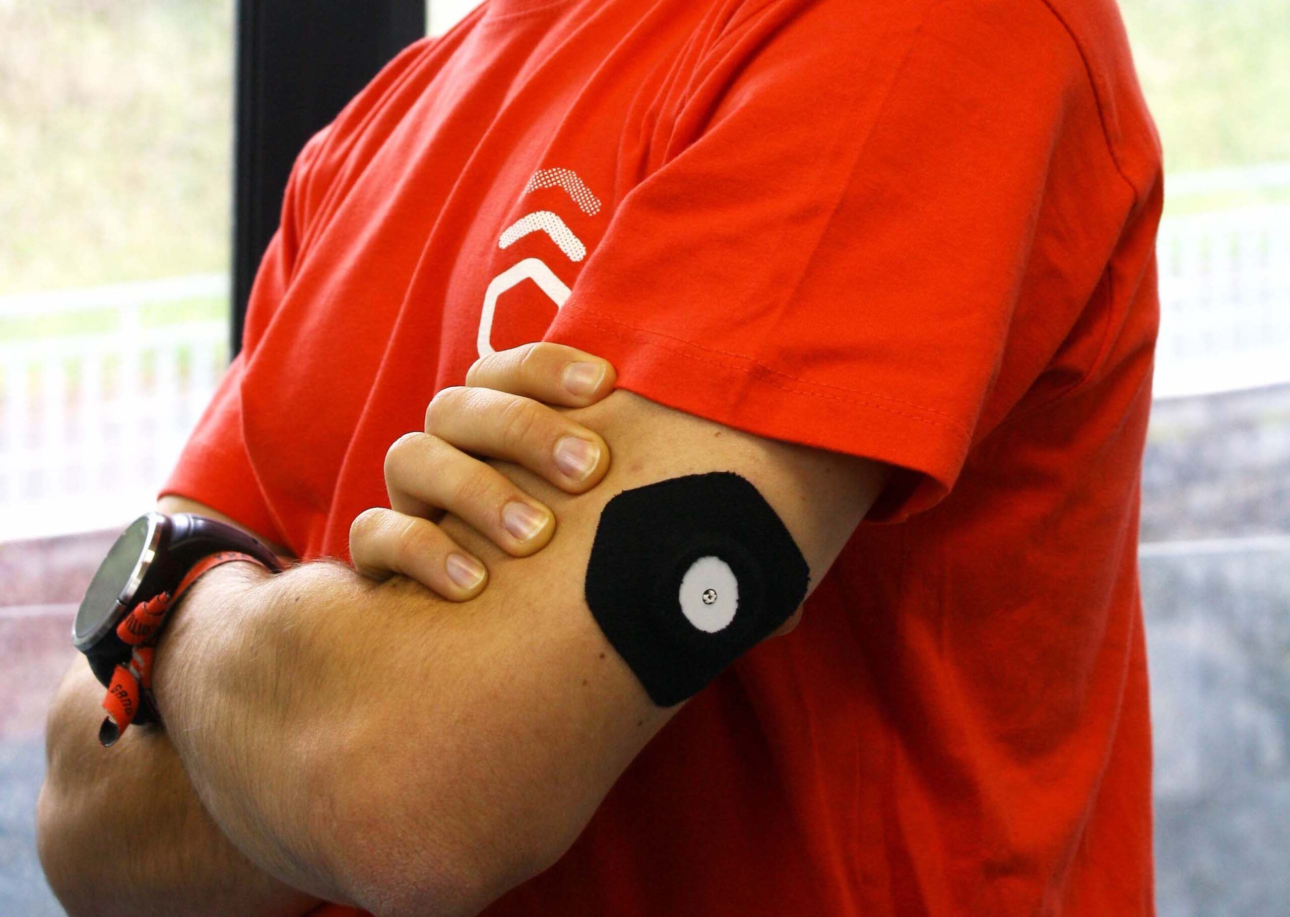 Así funciona el sensor de glucosa que revoluciona la nutrición deportiva