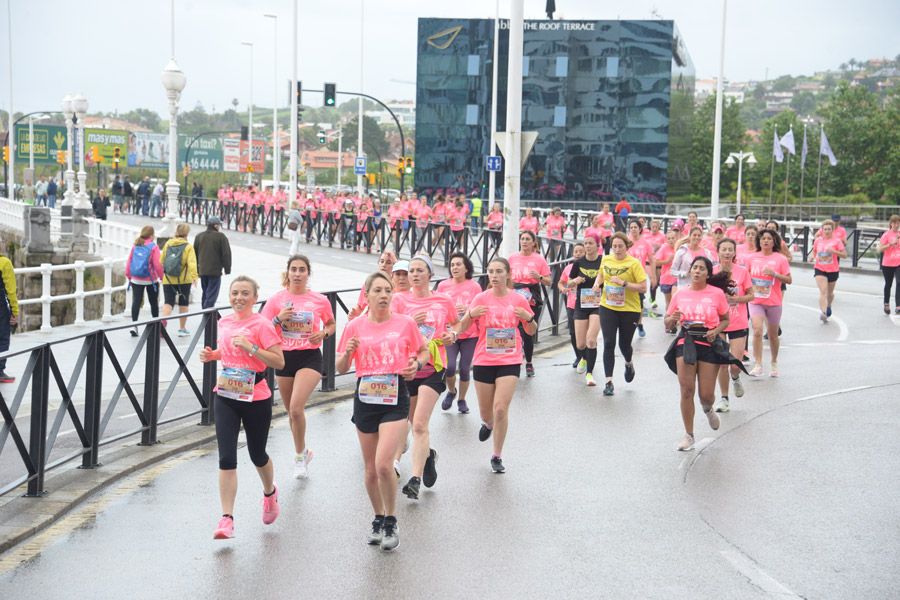 Imagen de la Carrera de la Mujer Central Lechera Asturiana por las calles de Gijón