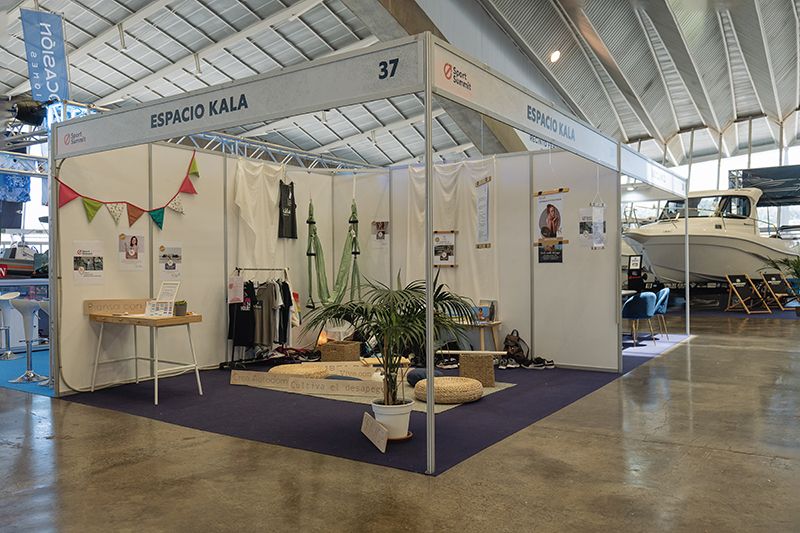 El stand en el Sport Summit del centro de yoga Espacio Kâla El stand en el Sport Summit del centro de yoga Espacio Kâla