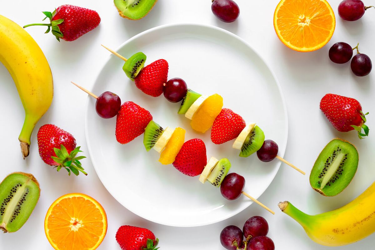 8 maneras de eliminar las moscas de la fruta este verano