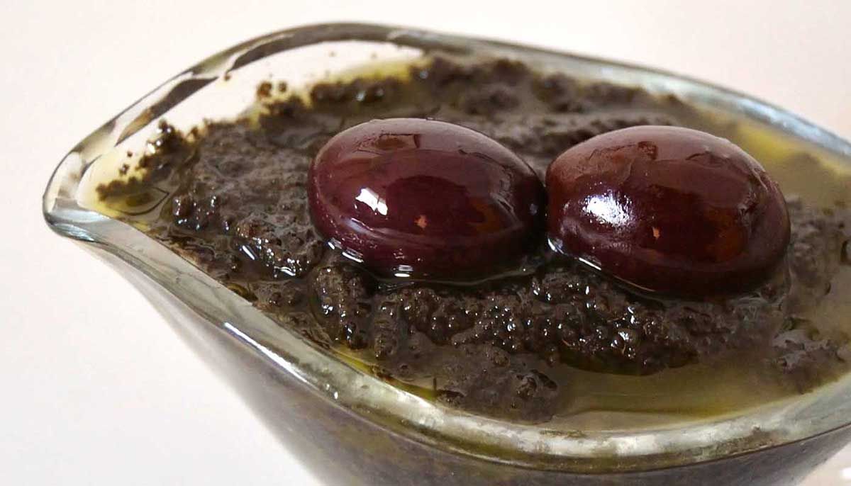 Delicias mediterráneas  disfruta de la versatilidad de la olivada