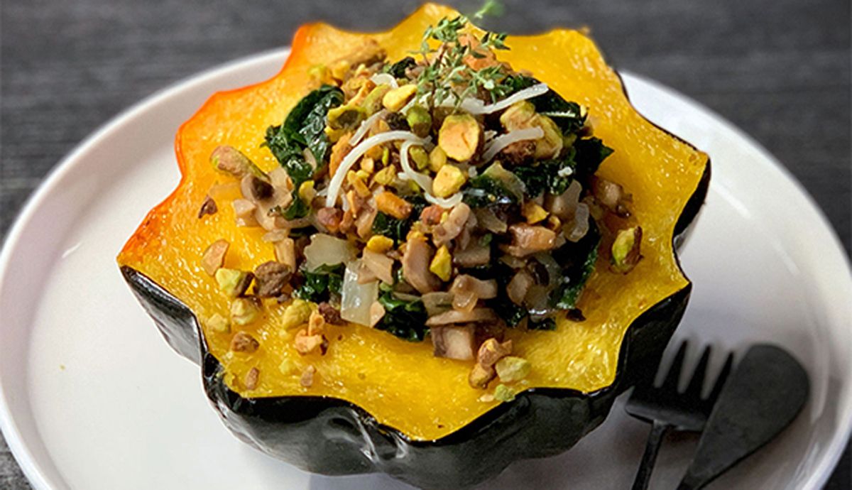 Receta de calabaza de bellota, quinoa y pistachos