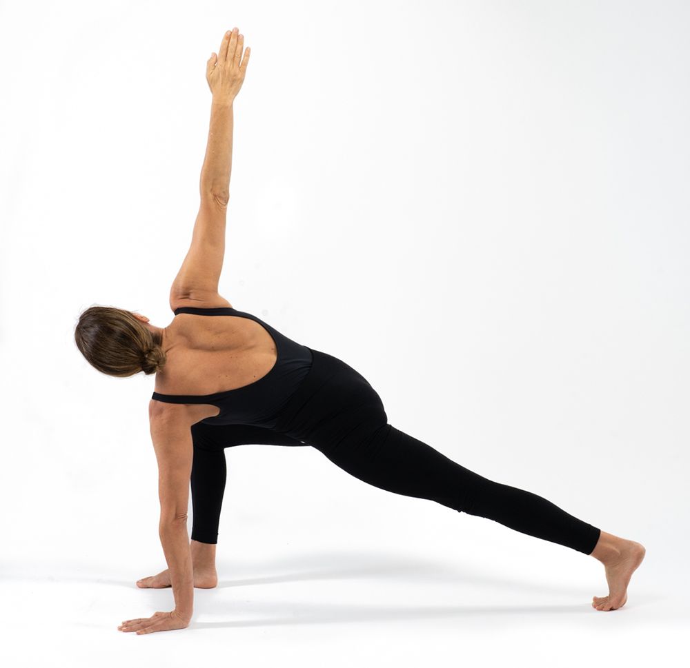 Postura de la Estocada Girada (Parivrtta Utthita Ashwa Sanchalanasana) Postura de la Estocada Girada (Parivrtta Utthita Ashwa Sanchalanasana)