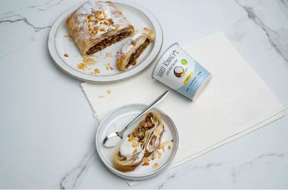 Receta de Strudel vegano con yogur de vainilla 