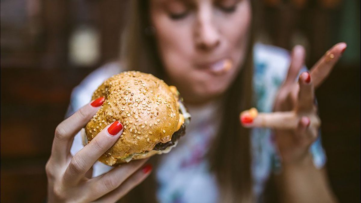 Desarrollan una cápsula para engañar al estómago y sentirte saciado