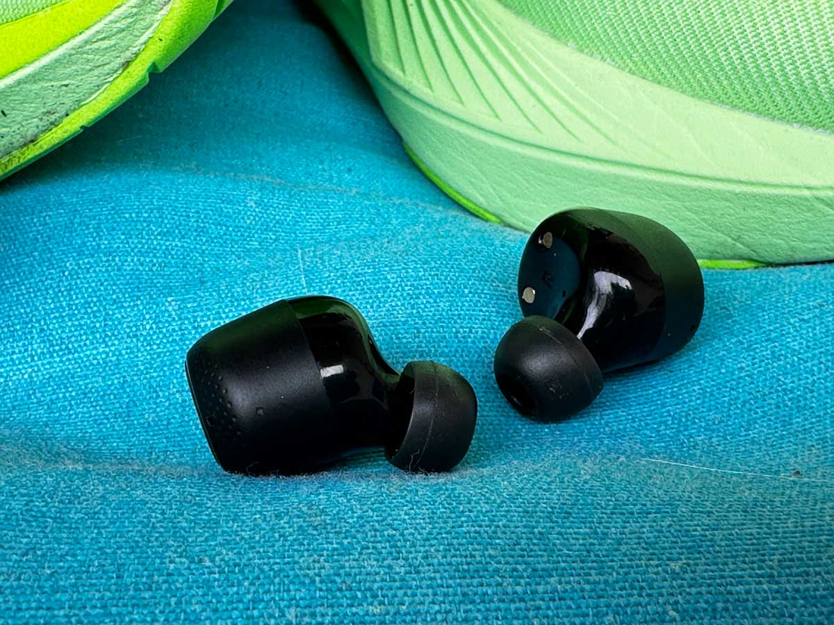 Los Teufel Real Blue TWS 2 son realmente pequeños, sin protuberancias extra ni prolongaciones.