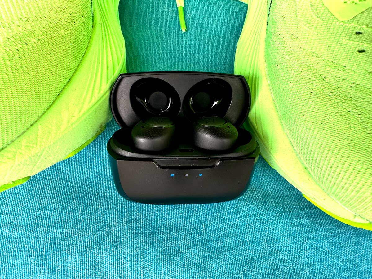 La funda-batería de los Teufel Real Blue TWS 2 permite más de 25 horas de autonomía.