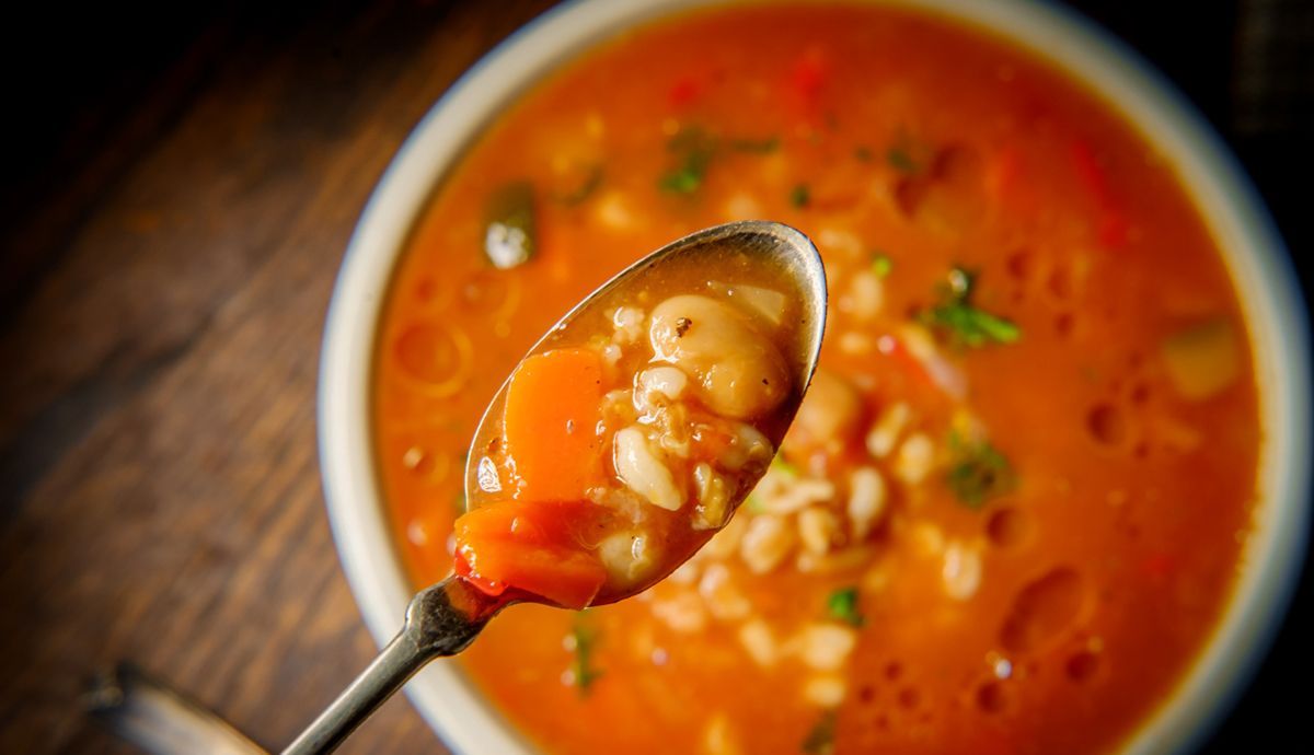 Sopa de Farro, un plato típico de la Toscana Sopa de Farro, un plato típico de la Toscana