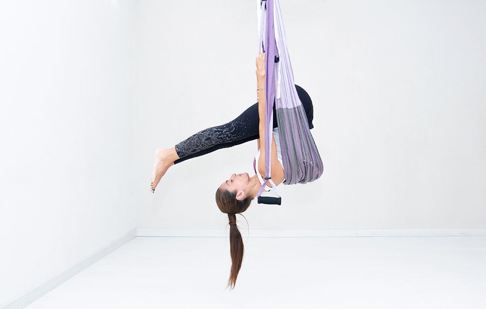 Paschimottanasana (Postura de la Pinza aérea) Paschimottanasana (Postura de la Pinza aérea)