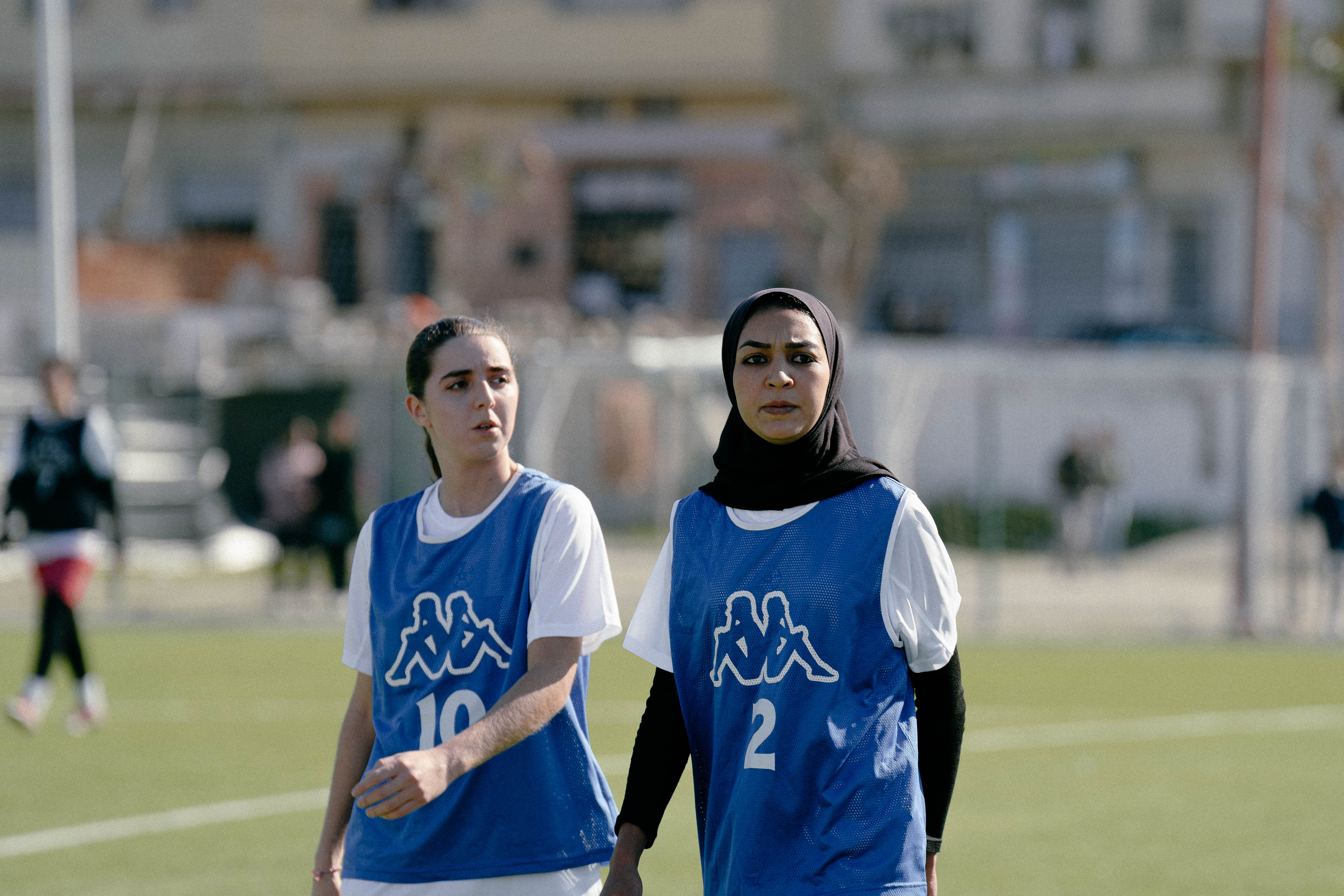 Kappa y WomanGoal se unen para impulsar la profesionalización del fútbol femenino a nivel mundial.