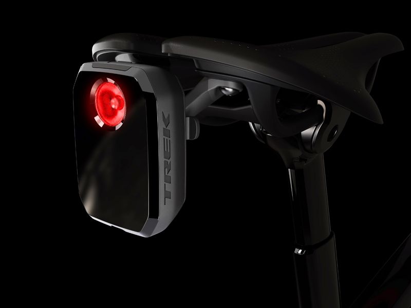 Acoplada directamente a un soporte específico para el sillín.