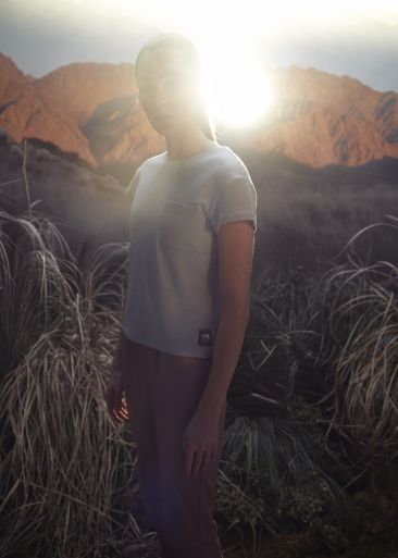 NORTH FACE ICEBREAKER SET ON MODEL 03 0101 4 v3 hr