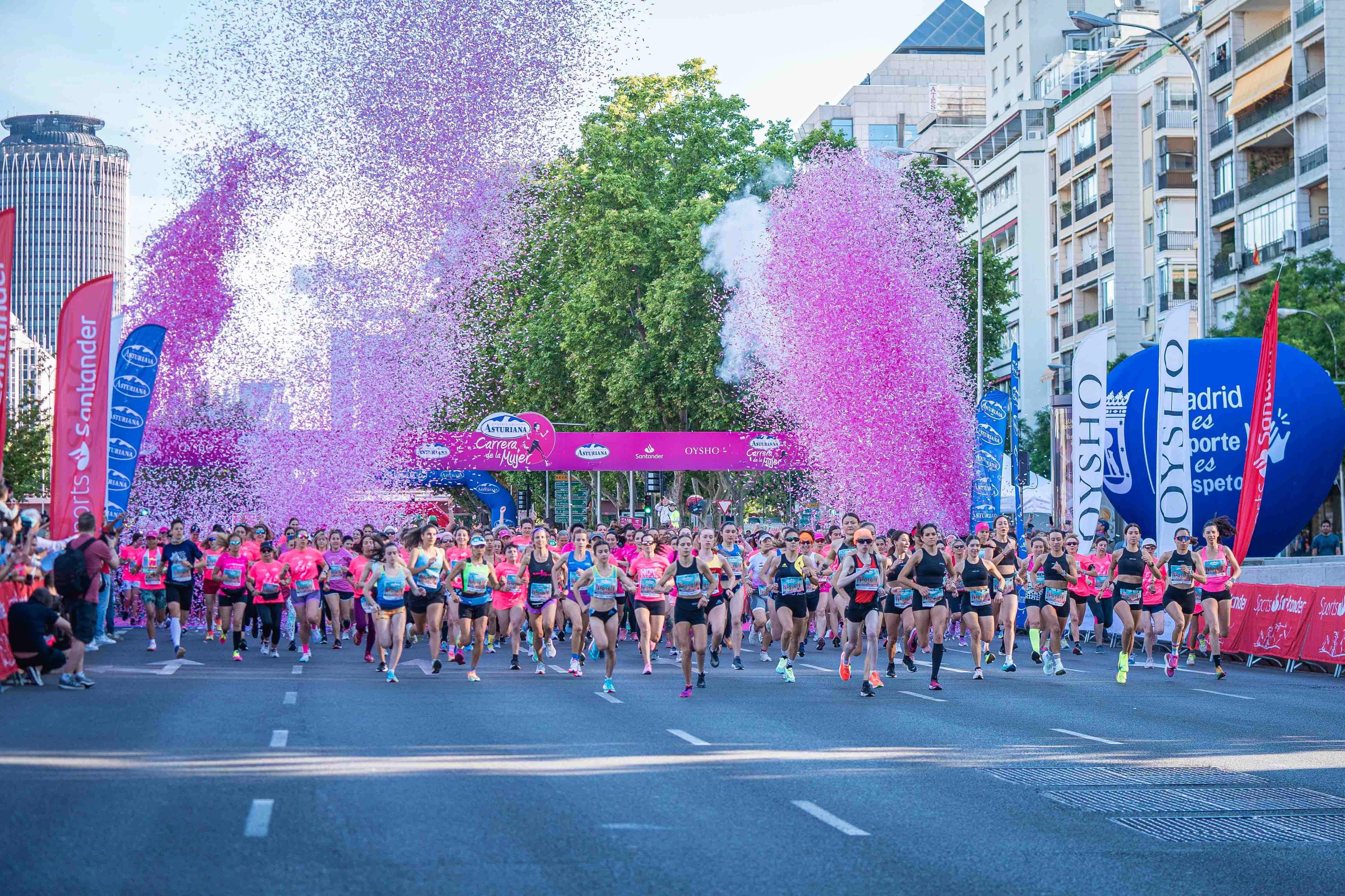 La espectacular salida de la Carrera de la Mujer Central Lechera Asturiana 2024