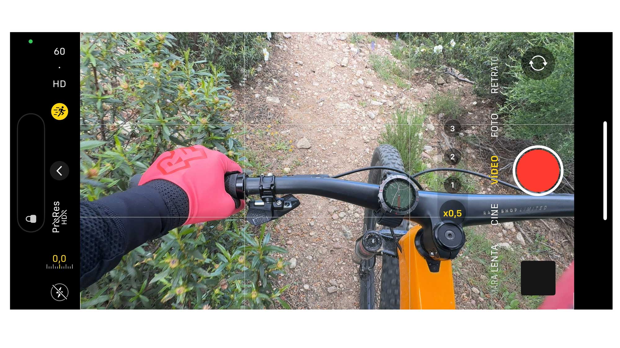 ¿Merece la pena el iPhone 15 Pro para los que nos gusta el deporte? Su modo Acción, grabando vídeo estable por mucho que te muevas, es una de las razones por las que nos ha encantado