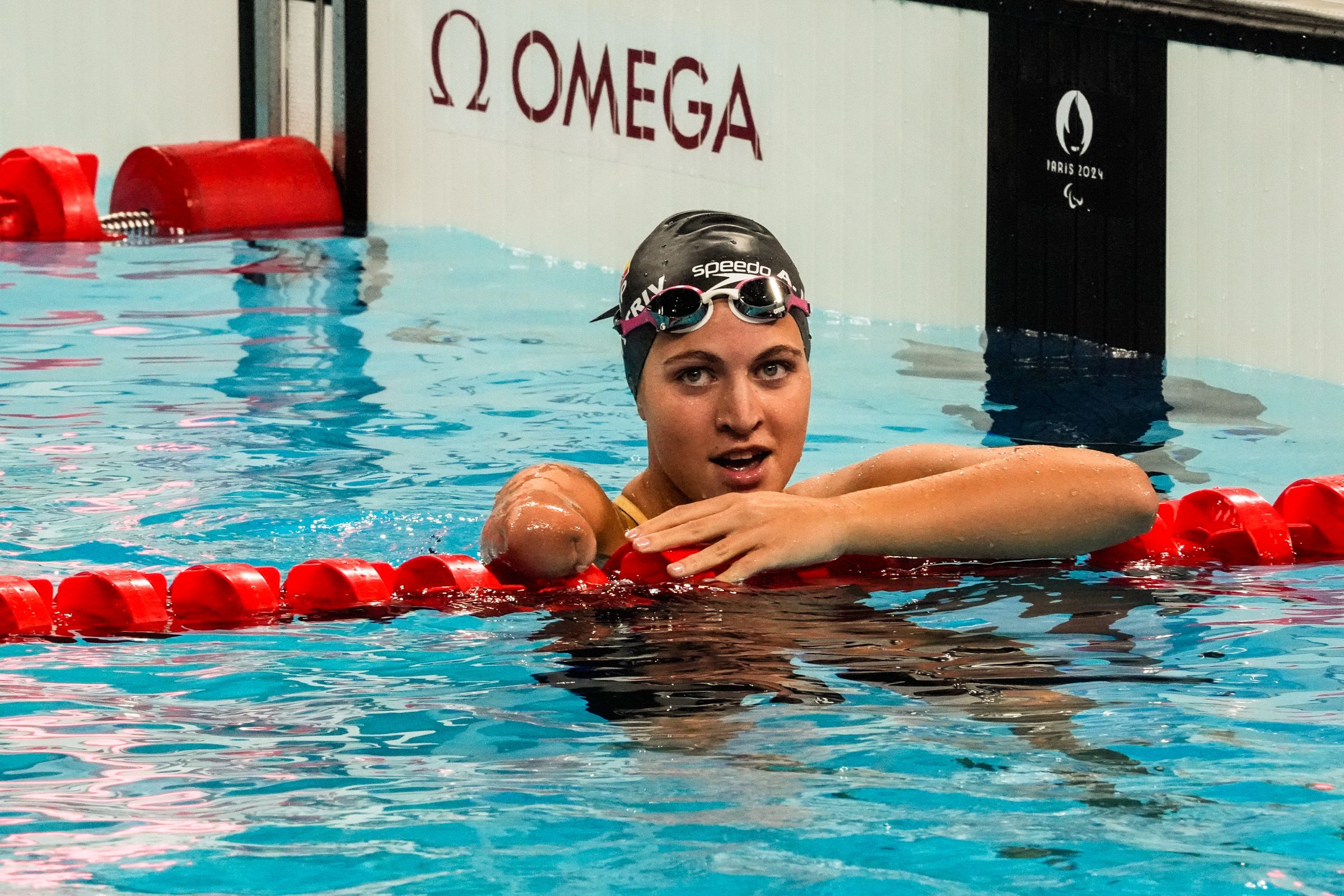 Anastasiya Dmytriv gana el oro en la final de natación 100M Braza mujeres  SB8