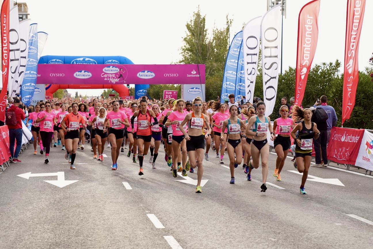 Salida de la última edición de la Carrera de la Mujer Central Lechera Asturiana de Zaragoza