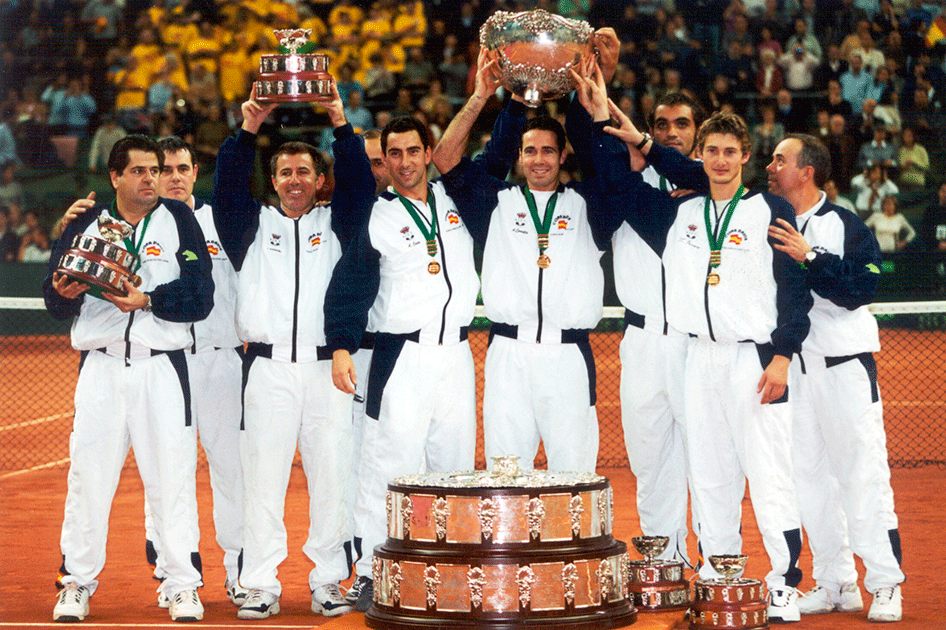 El primer triunfo de España en la Copa Davis en Barcelona en el año 2000