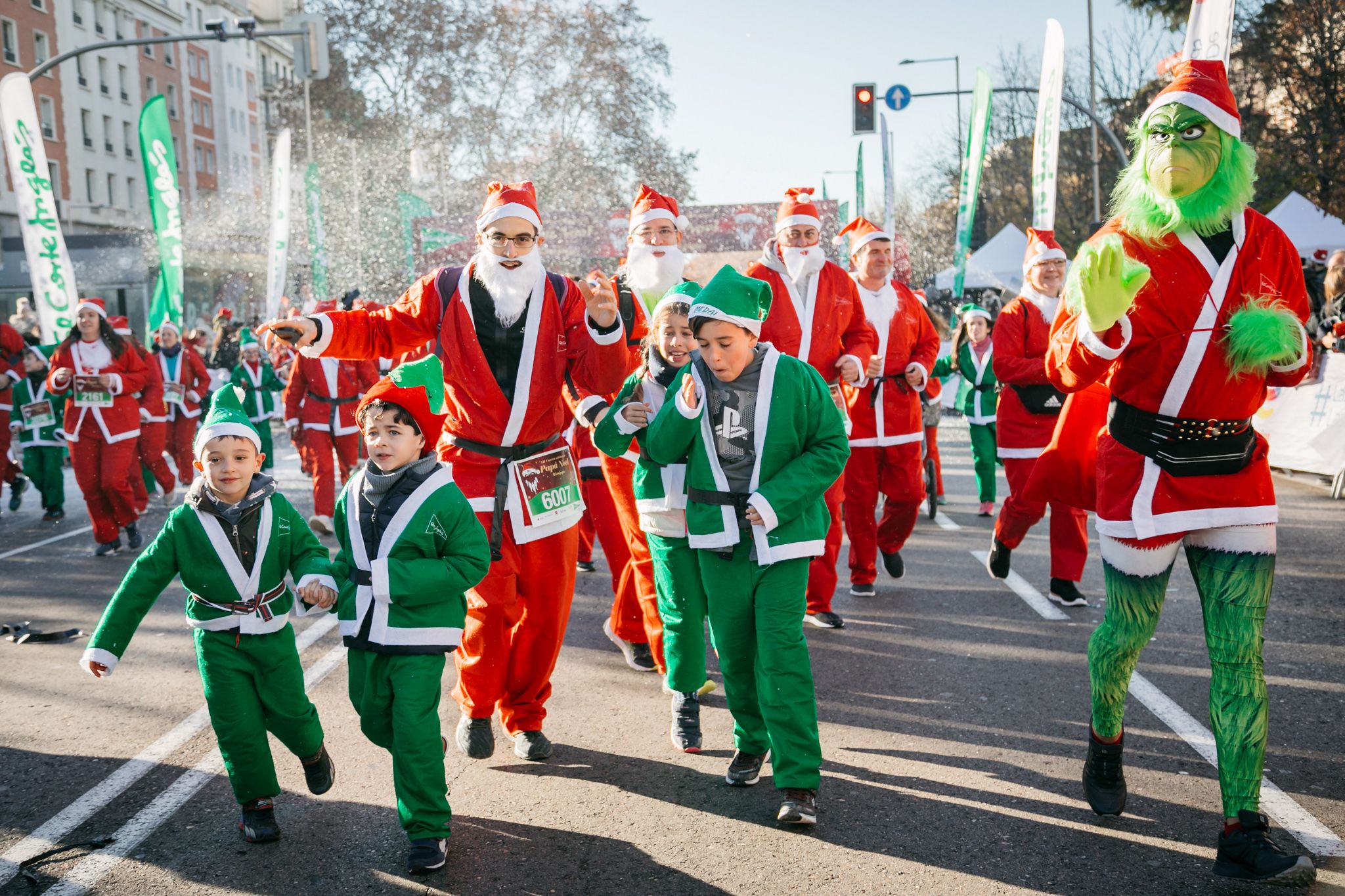 La Carrera Papá Noel llega a Santiago de Compostela