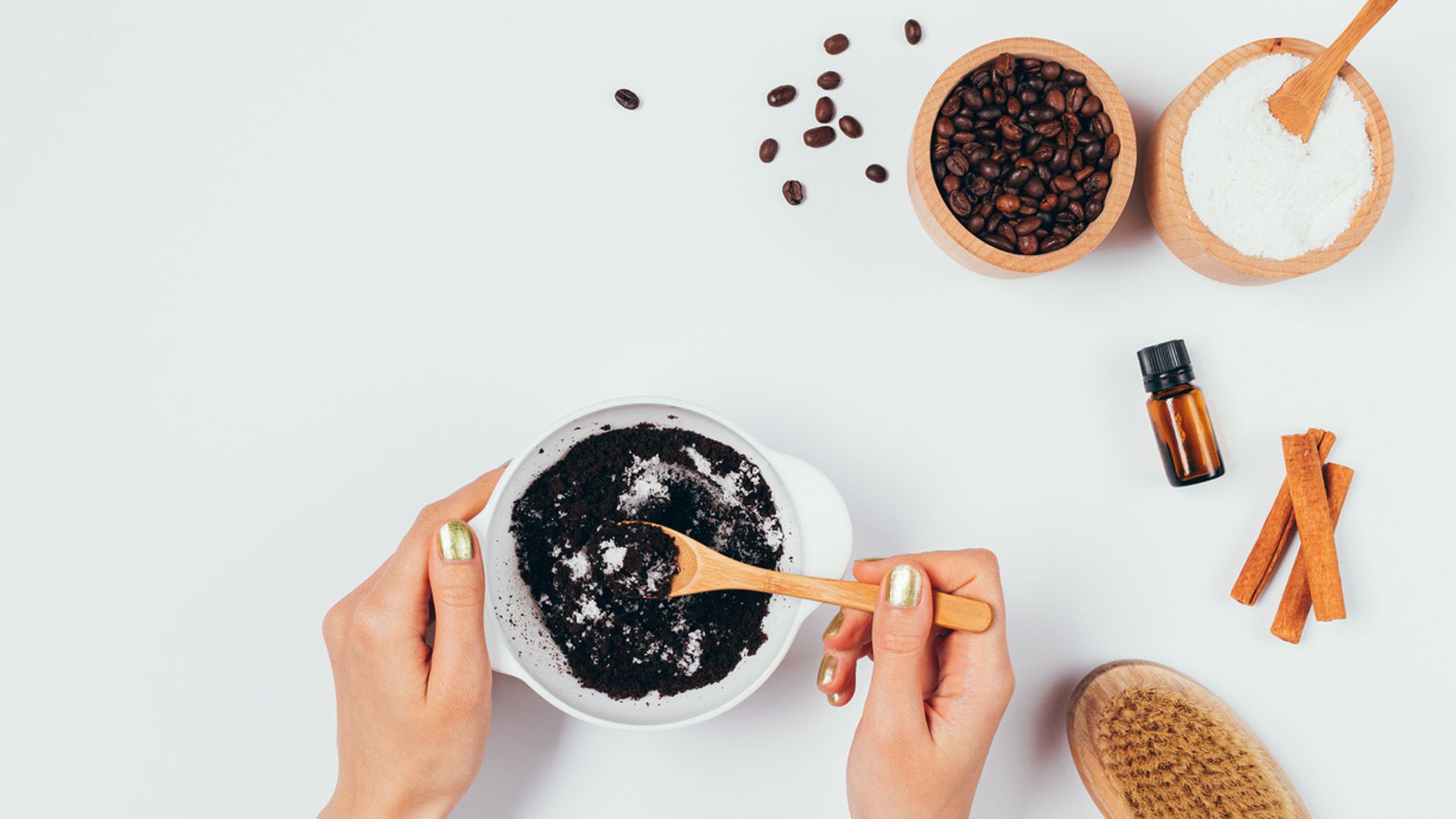 Cataplasma de aceite, café y sal, la solución natural para la celulitis