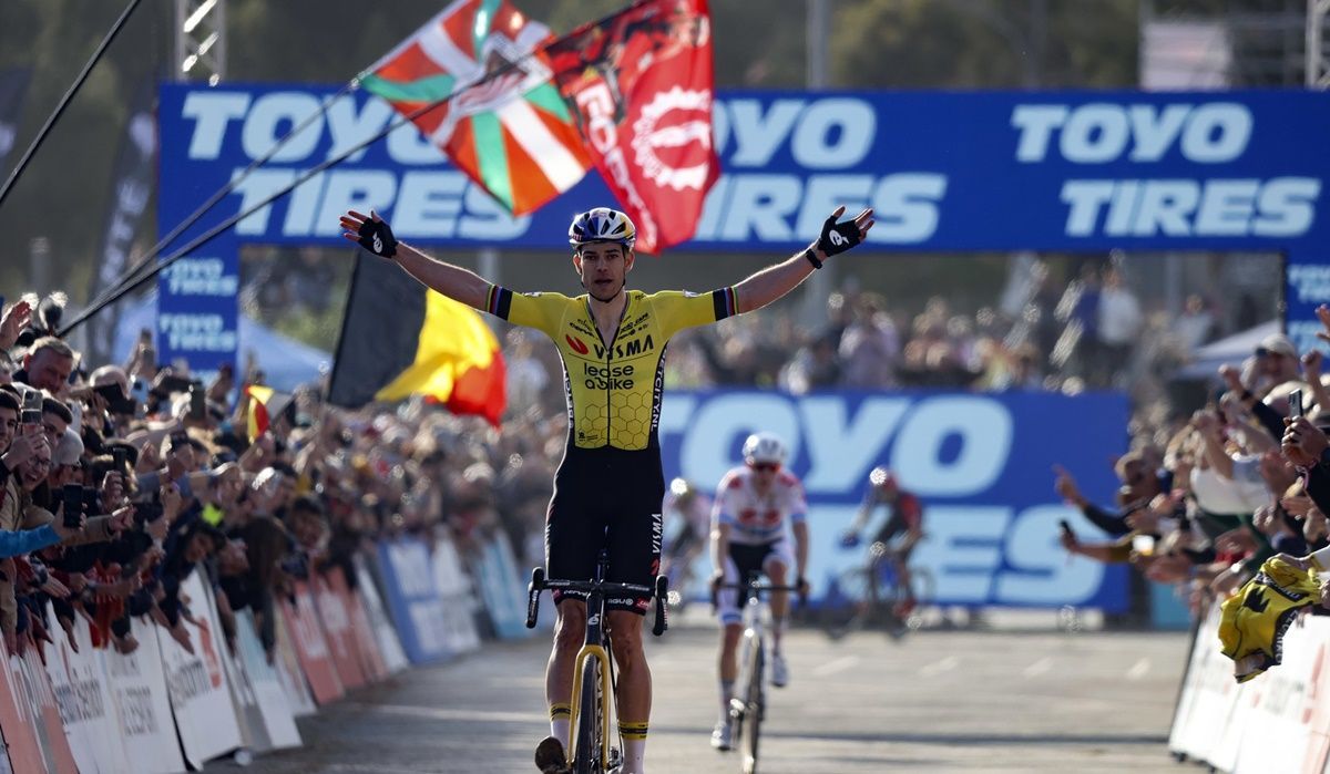 Van Aert ya sabe lo que es ganar en el circuito de Benidorm