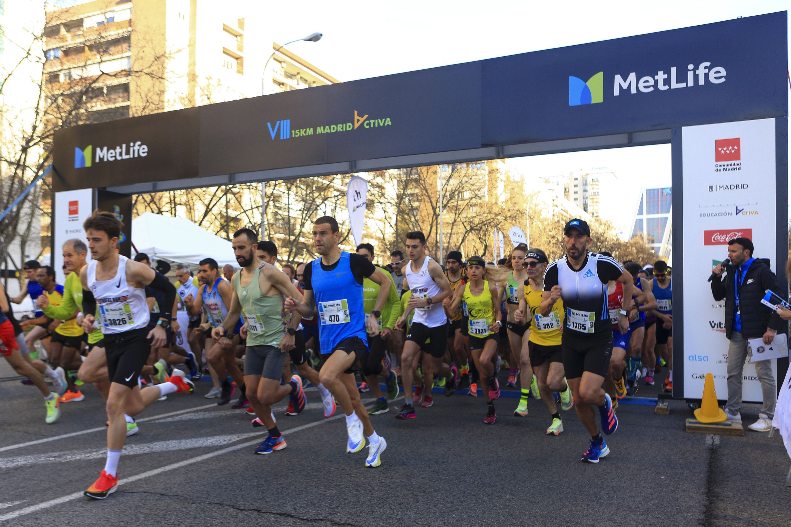 Salida de una de las ediciones de los 15 Km Metlife Madrid Activa