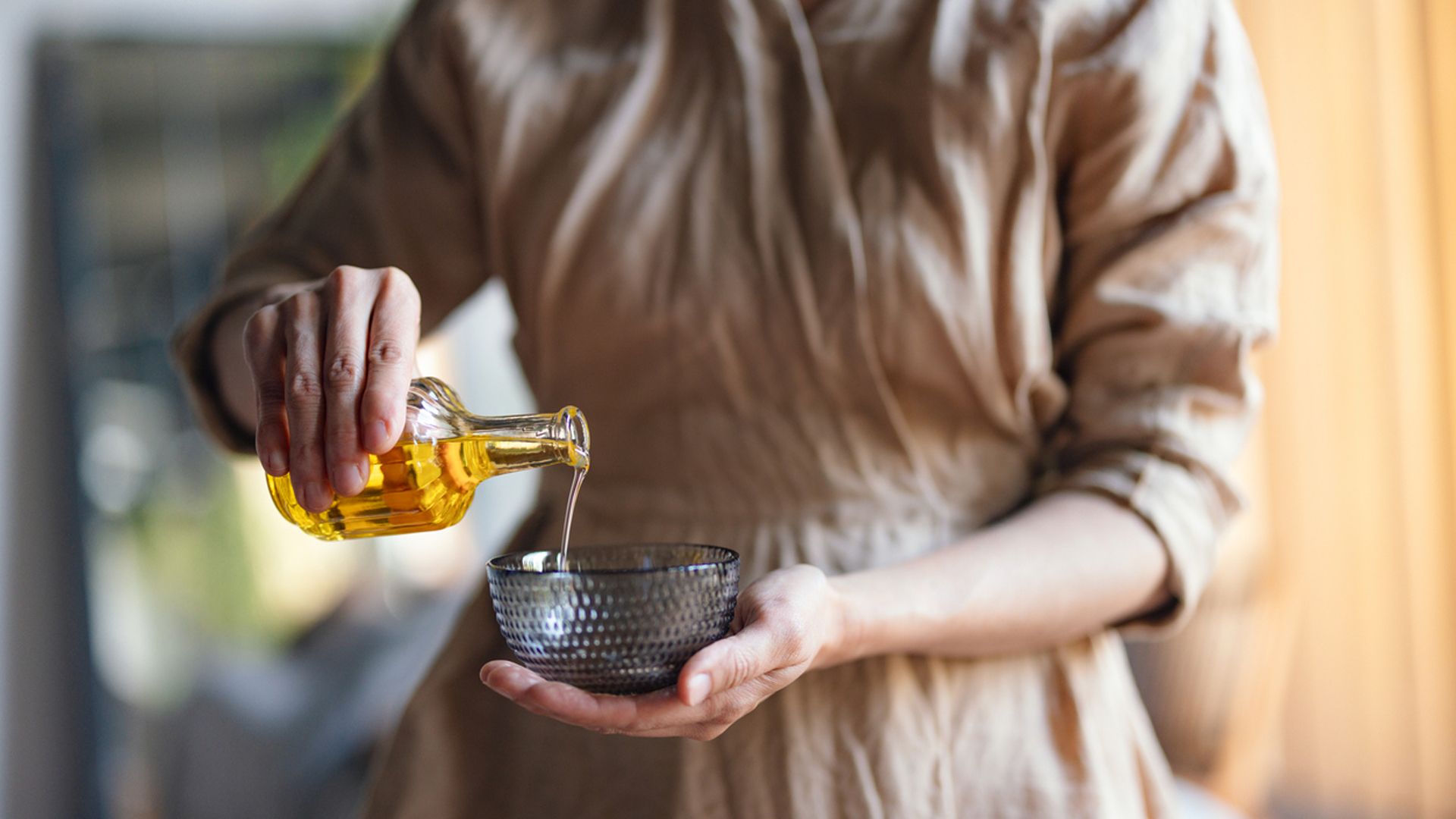 ¿Es cierto que el aceite de cártamo ayuda a adelgazar?