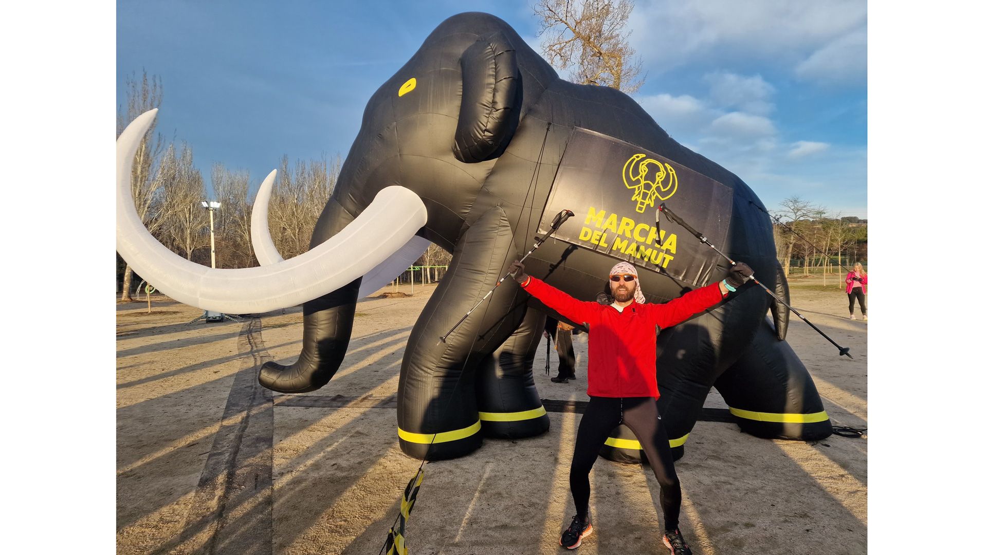 No podía faltar el Mamut... aunque fuera hinchable :-)