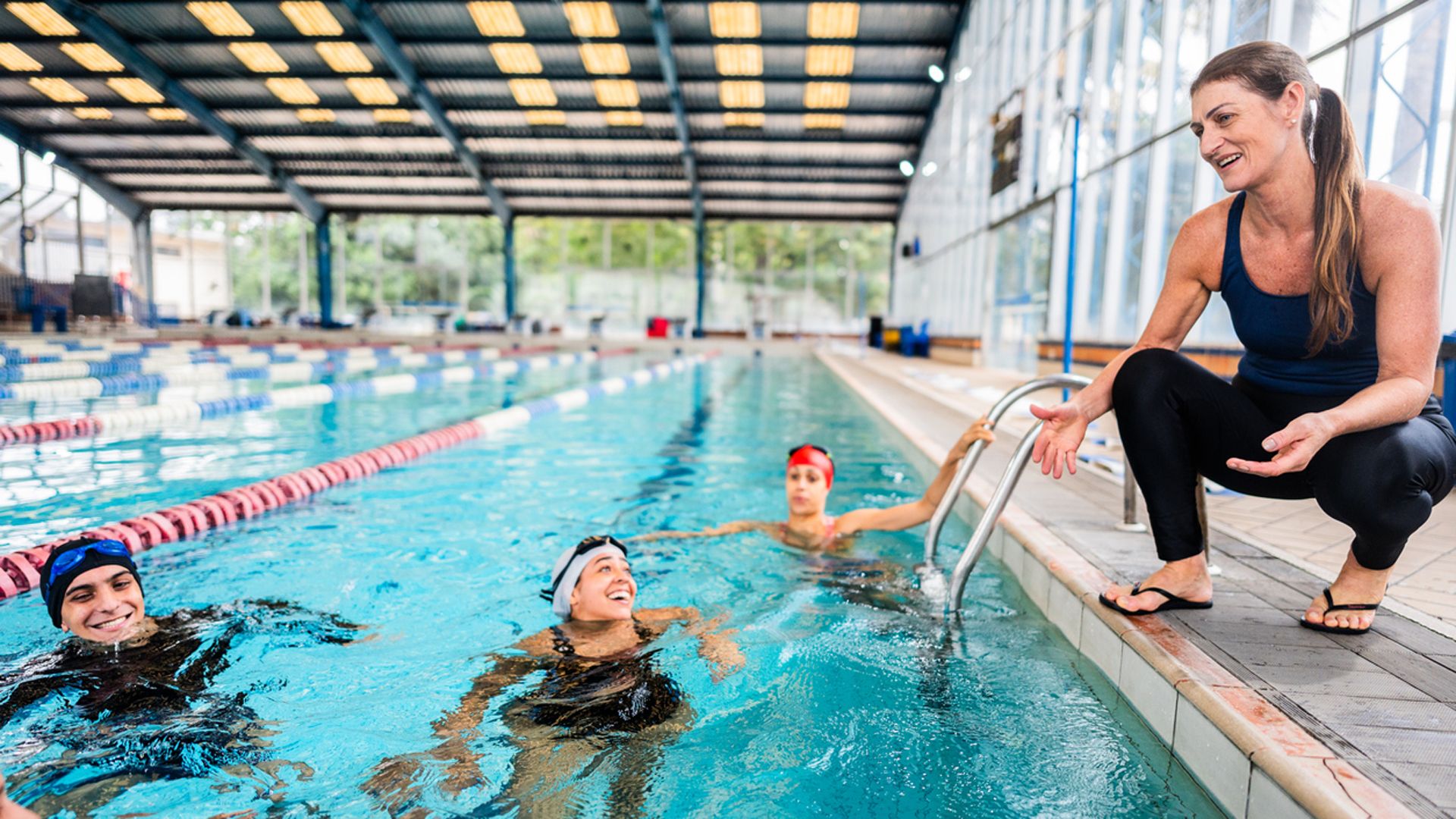 Por qué la natación no ayuda a prevenir la osteoporosis