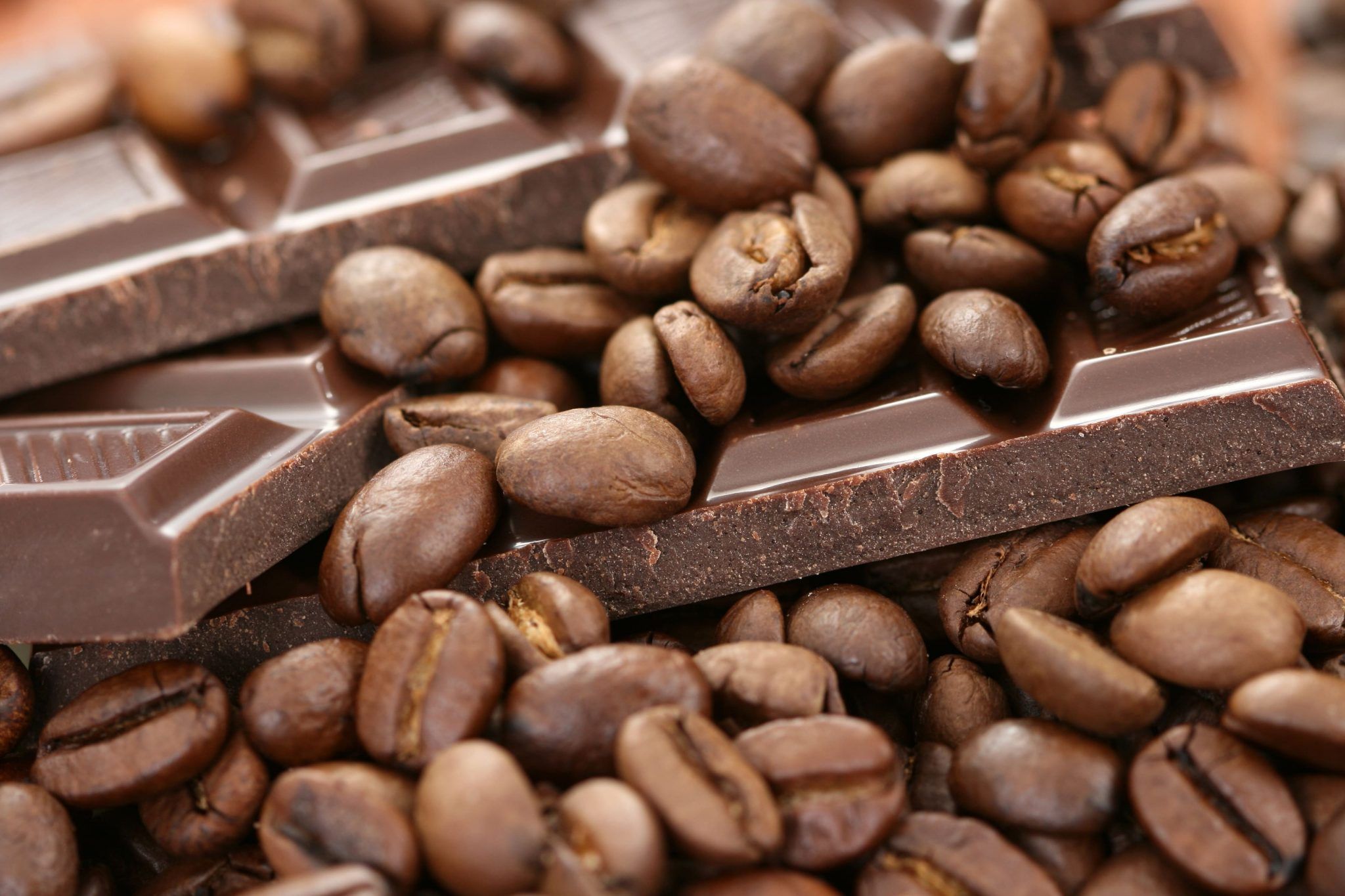 Las 7 razones para poner una cucharada de cacao puro al café