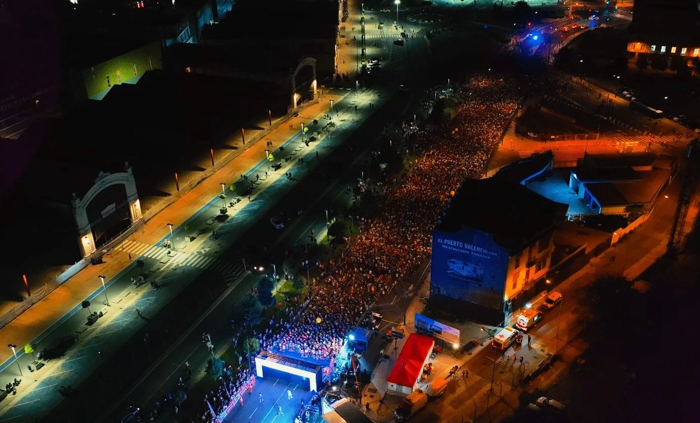 La espectacular salida de la 15K Nocturna Valencia Gana Energía