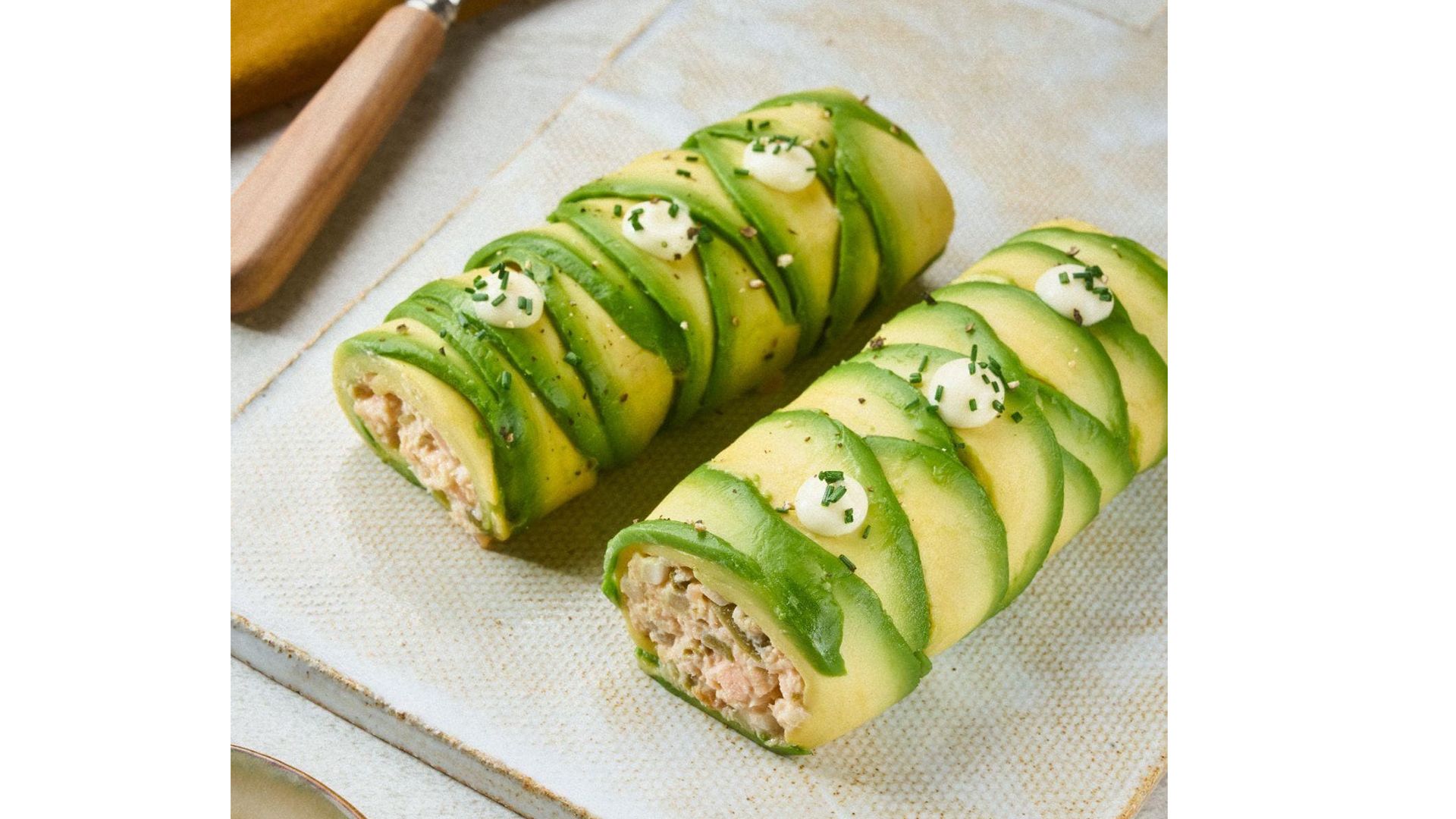 Receta de rollitos de aguacate y salmón