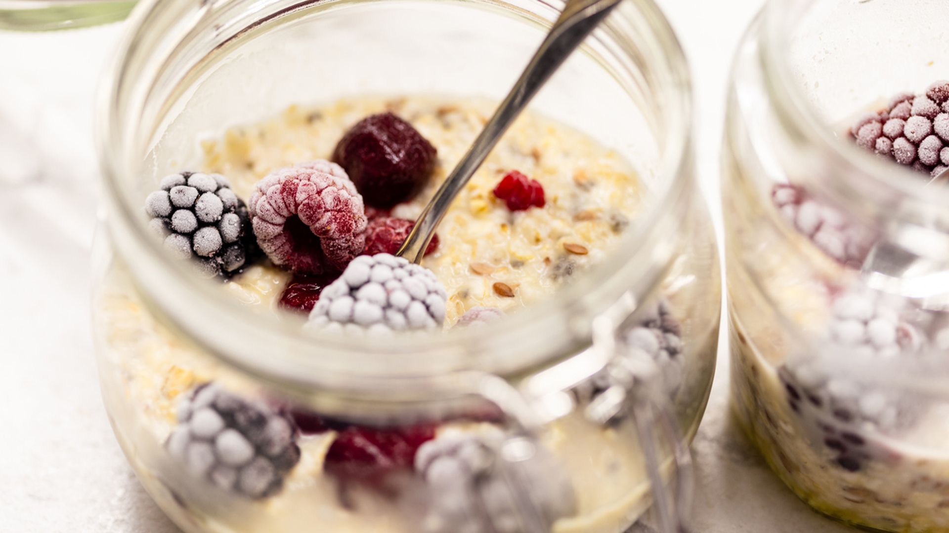 Receta de helado de porridge de avena con frutos rojos