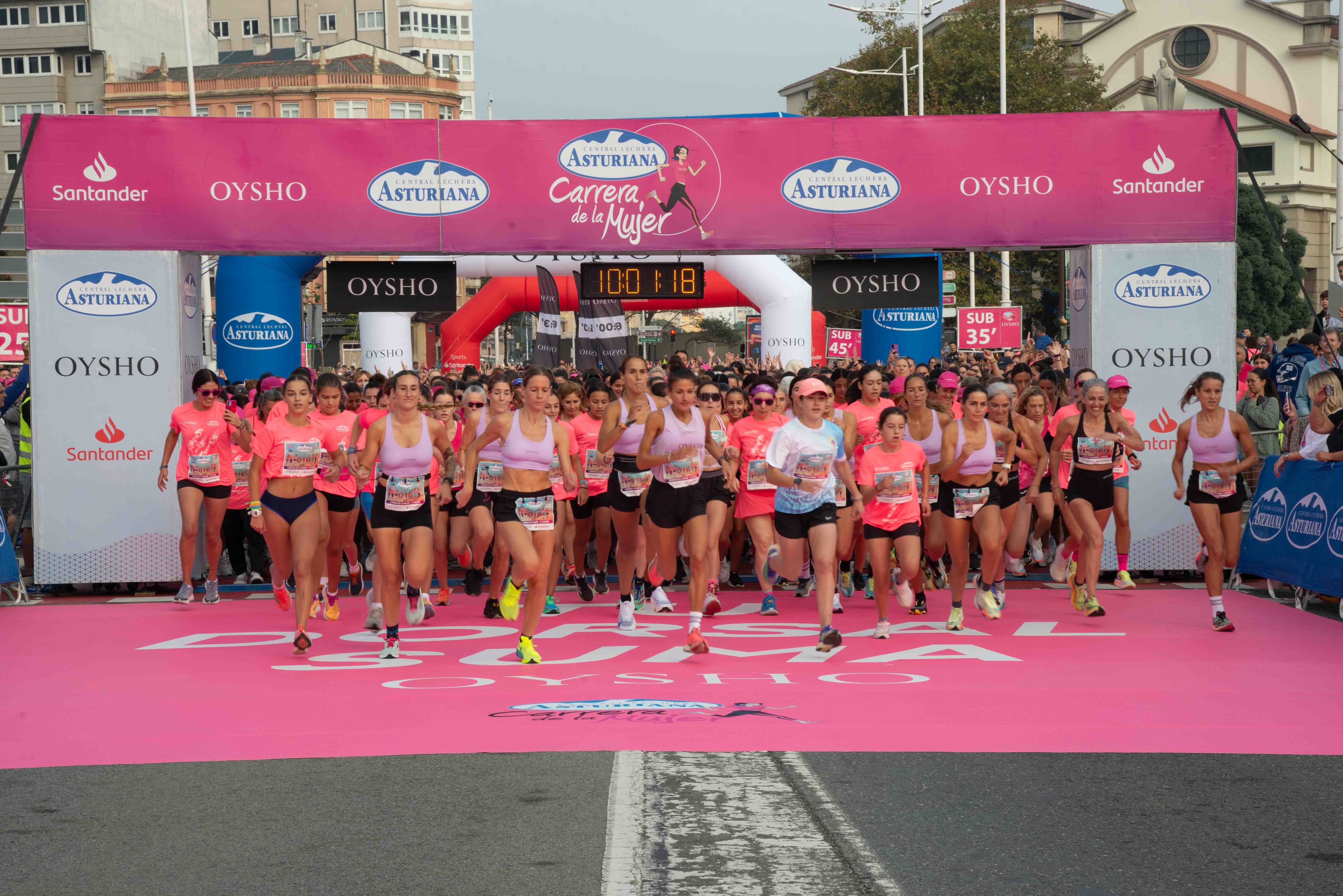 Salida de la Carrera de la Mujer Central Lechera Asturiana de A Coruña