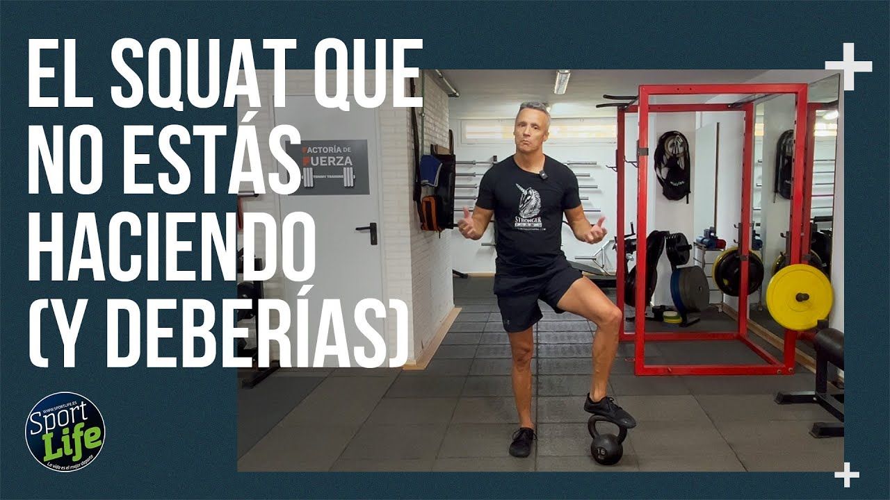 Los beneficios del squat cosaco y la técnica correcta para hacerla