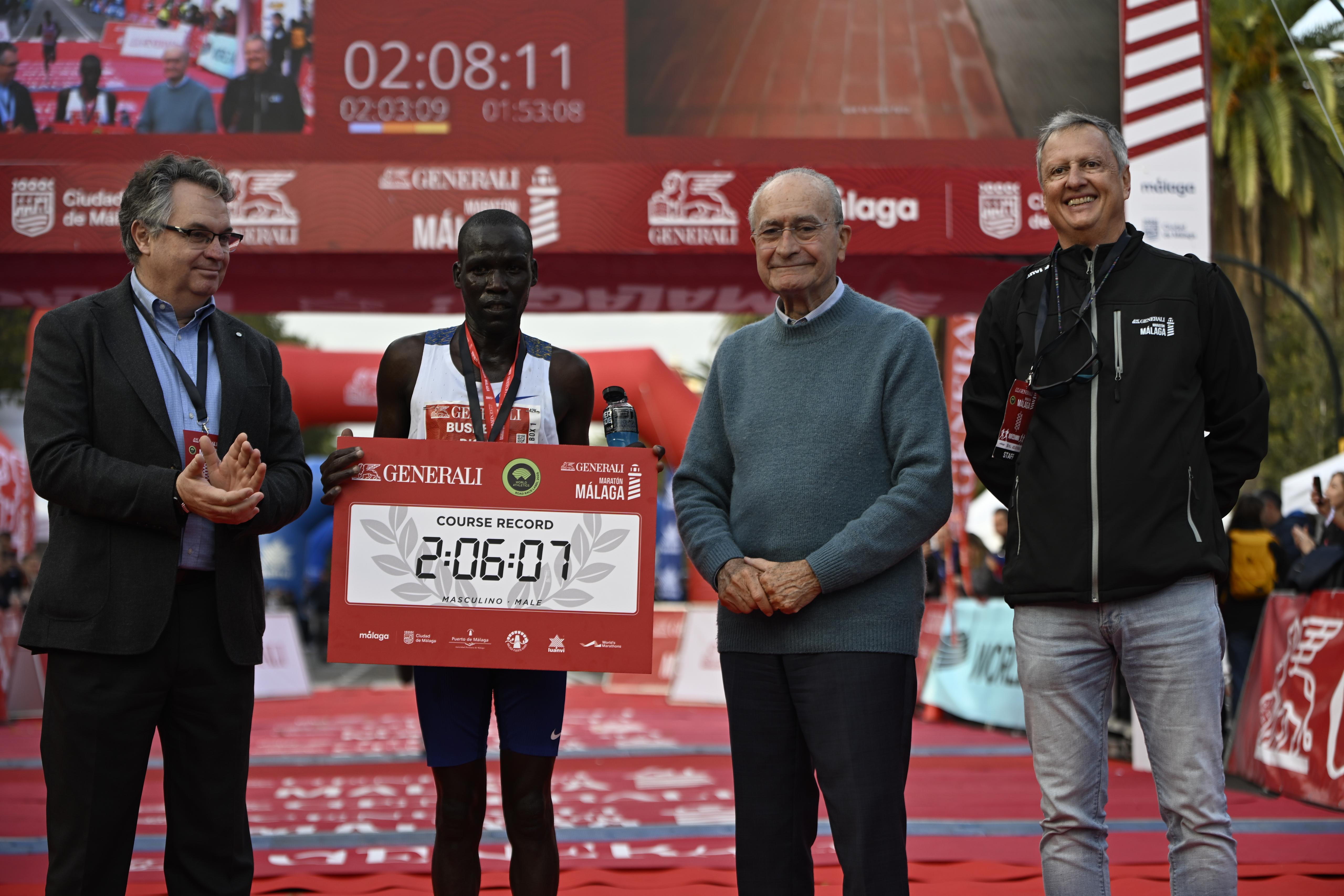 Mande Bushendich, ganador del Generali Maratón de Málaga 2025.