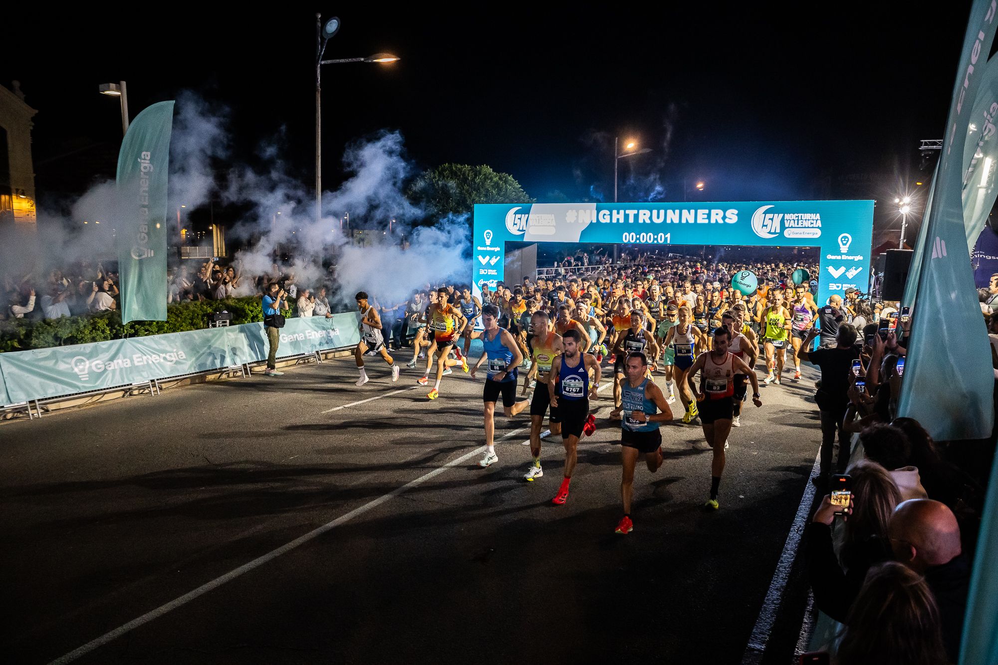 Salida del15K Nocturna Valencia Gana Energía