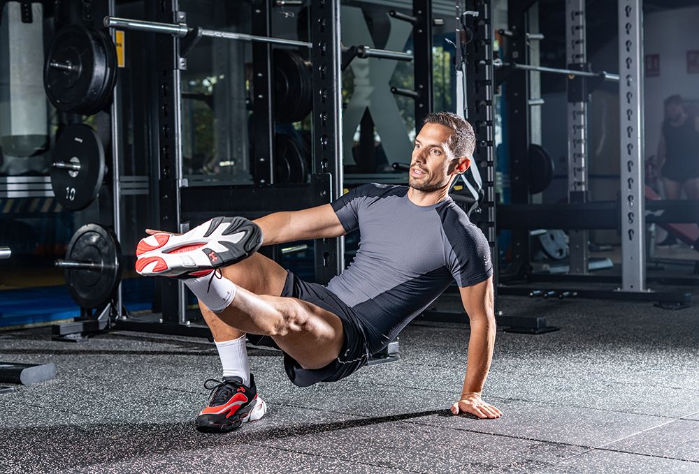 Plancha + Zancada y Lanzamiento de pierna hacia delante