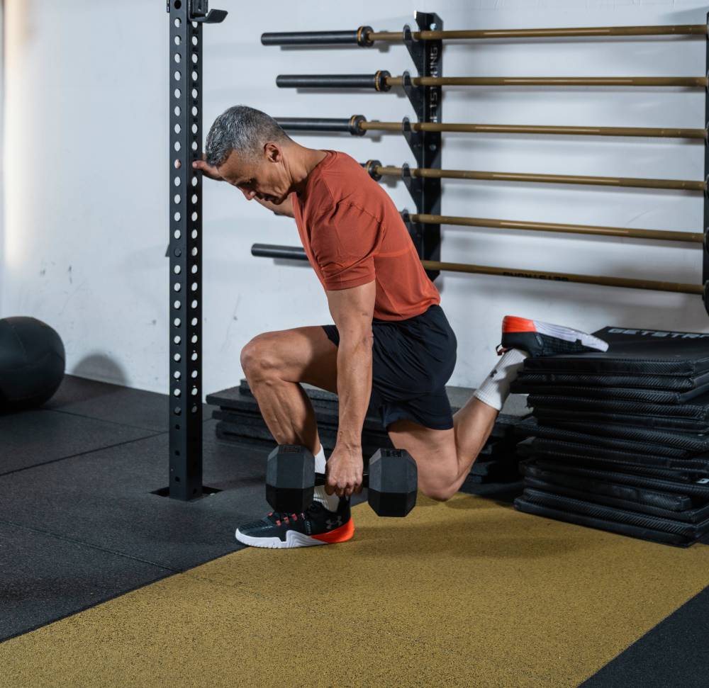 Hip Thrust posición B Mancuerna. 2x12 15 cada pierna (1)